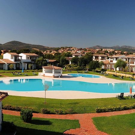 Le Tre Querce Aparthotel San Teodoro  Exterior photo